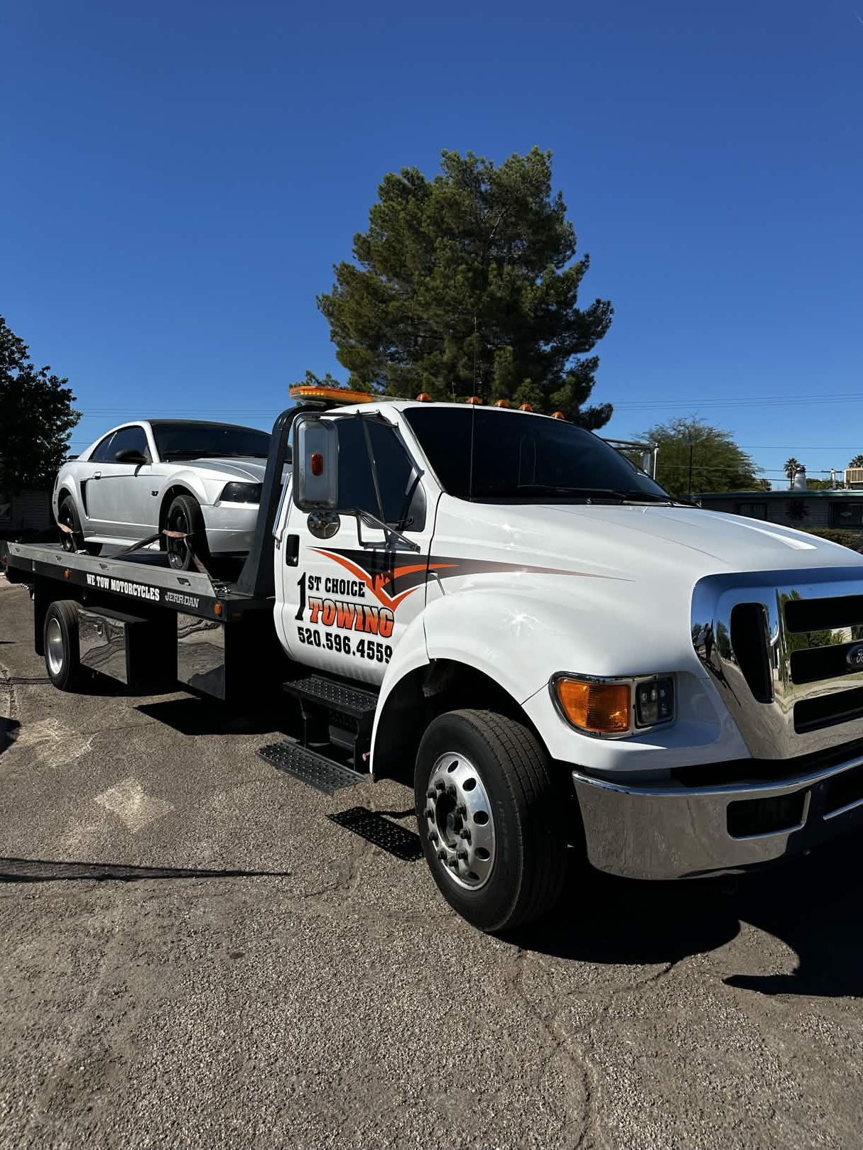 Flatbed with Mustang